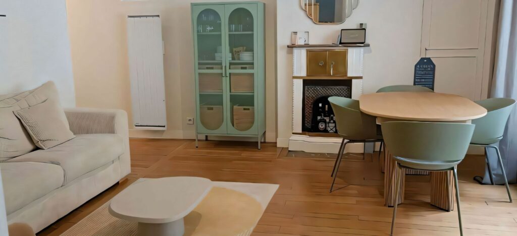 Salon contemporain à Bordeaux